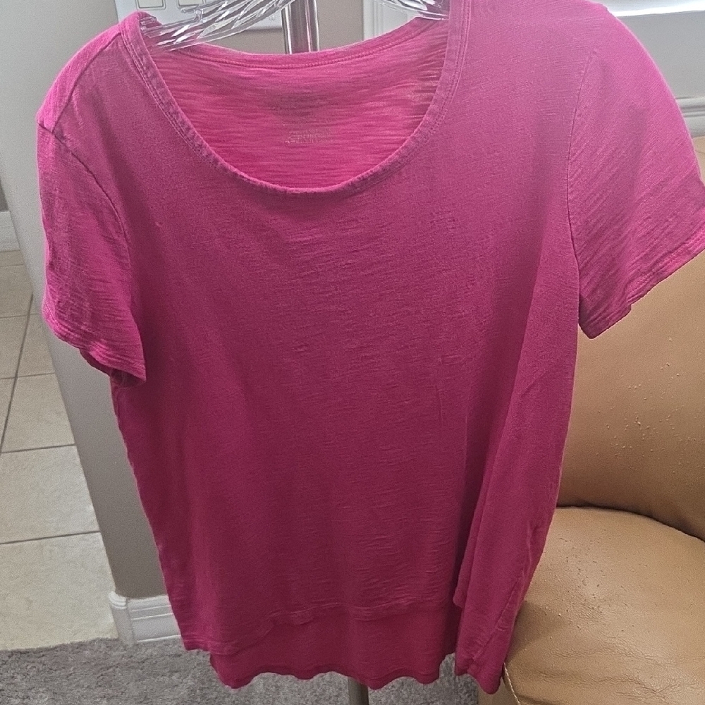 Chico's Fuchsia Short Sleeve Tee